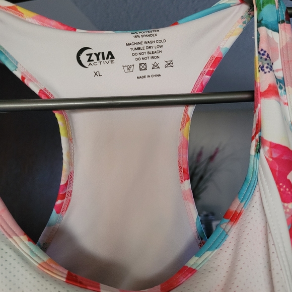 Zyia Tank with Built in Sports Bra - Picture 3 of 3